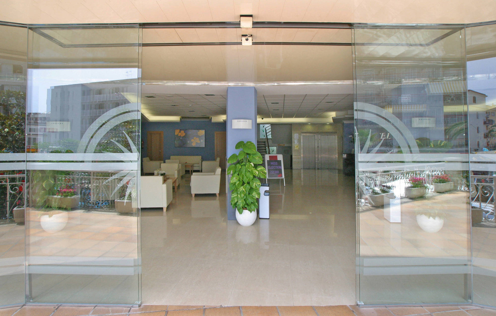 Hotel Esplai Calella Exterior foto